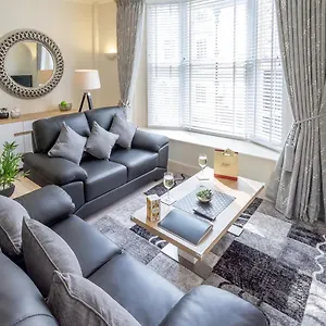 Hunter House - Apartment