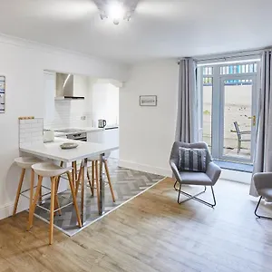 1 - Khyber Apartment